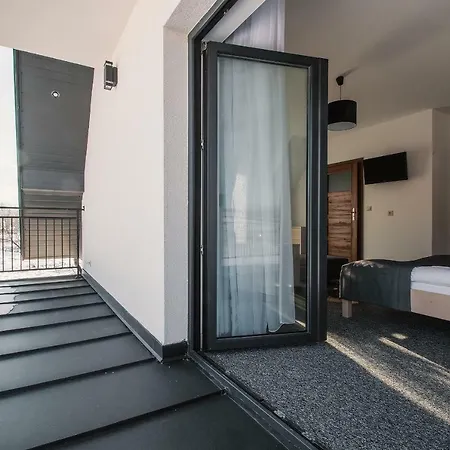 ホームステイ Cicho Sza